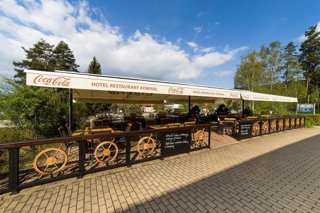 Hotel Admiral Lipno nad Vltavou Exterior foto